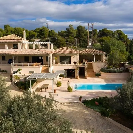 Paragon Of Hinitsa Willa Nisís Khinítsa