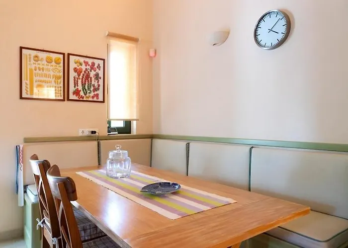 Paragon Of Hinitsa Villa