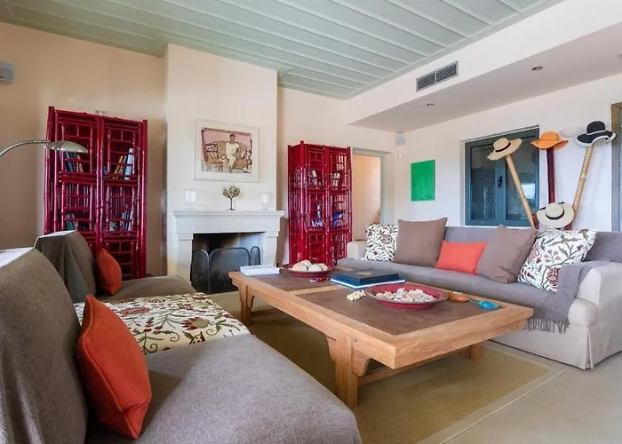 Paragon Of Hinitsa Βίλα