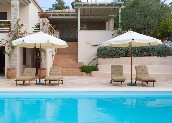 Paragon Of Hinitsa * Nisís Khinítsa